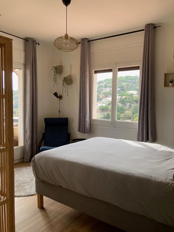 Cozy Place, Big Roof Terrace & Spectacular Views. Кабрилс Екстериор снимка
